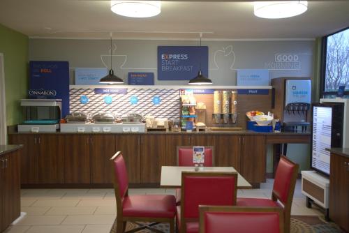 holiday inn express anderson by ihg