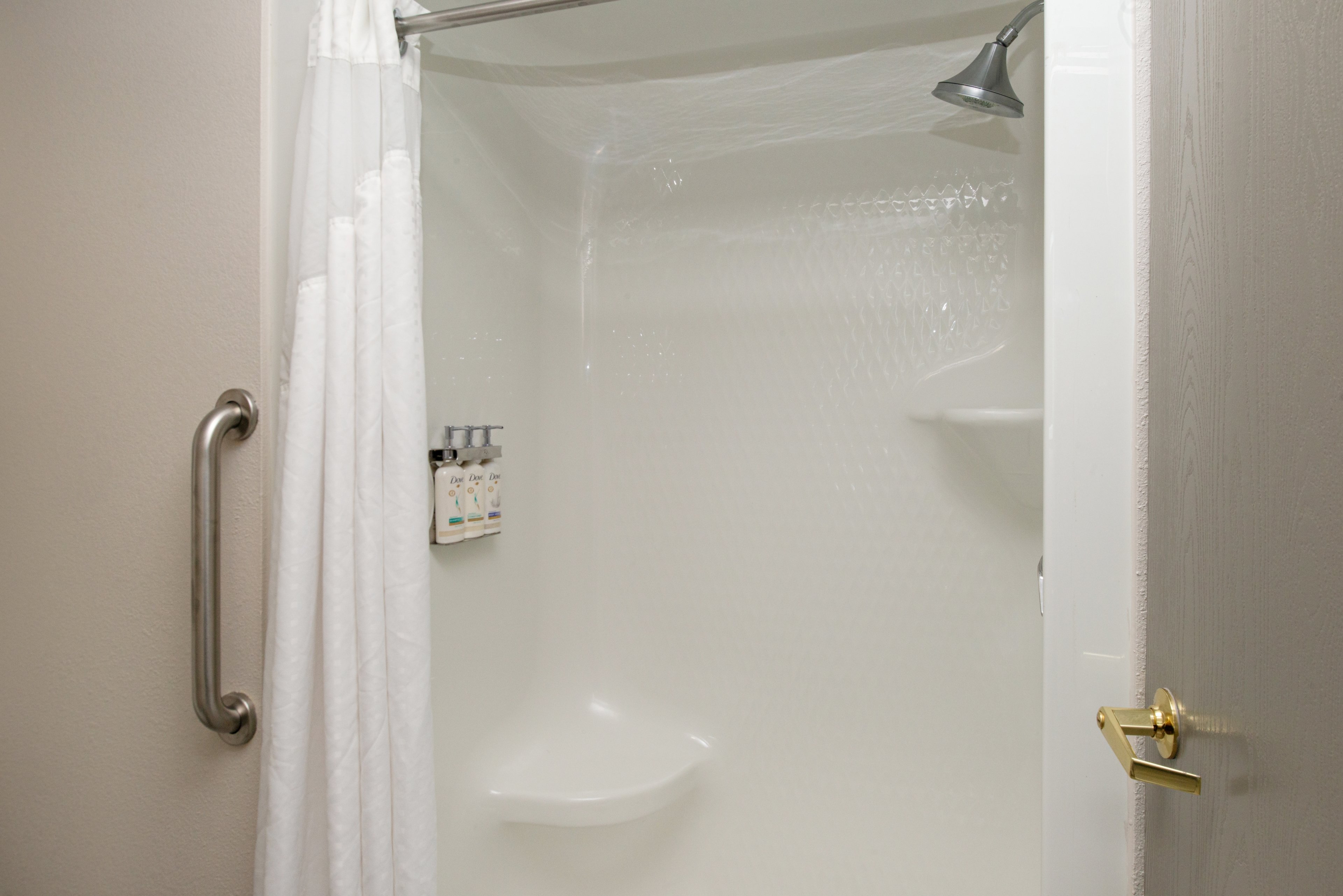 holiday inn express farmington bloomfield by ihg