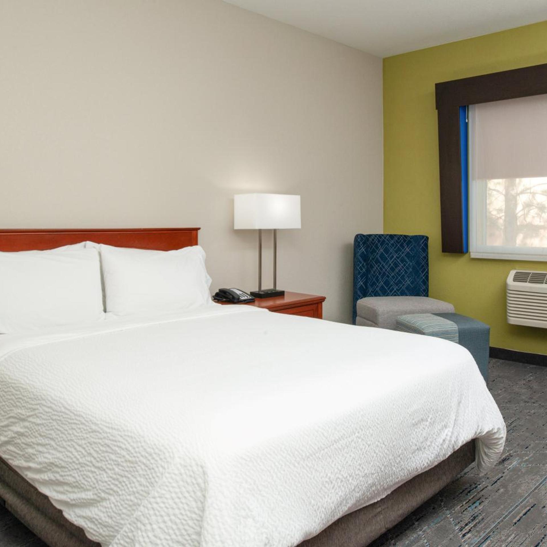 holiday inn express farmington bloomfield by ihg