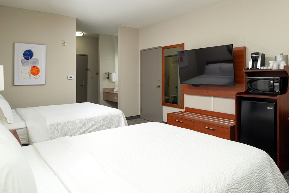 holiday inn express farmington bloomfield by ihg
