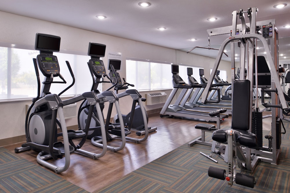 holiday inn express farmington bloomfield by ihg