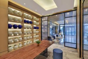 crystal orange hotel shanghai lujiazui oriental pearl