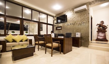 grand 7 hotel kesbewa