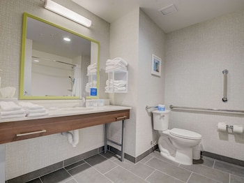 hampton inn and suites williamstown ark encounter ky