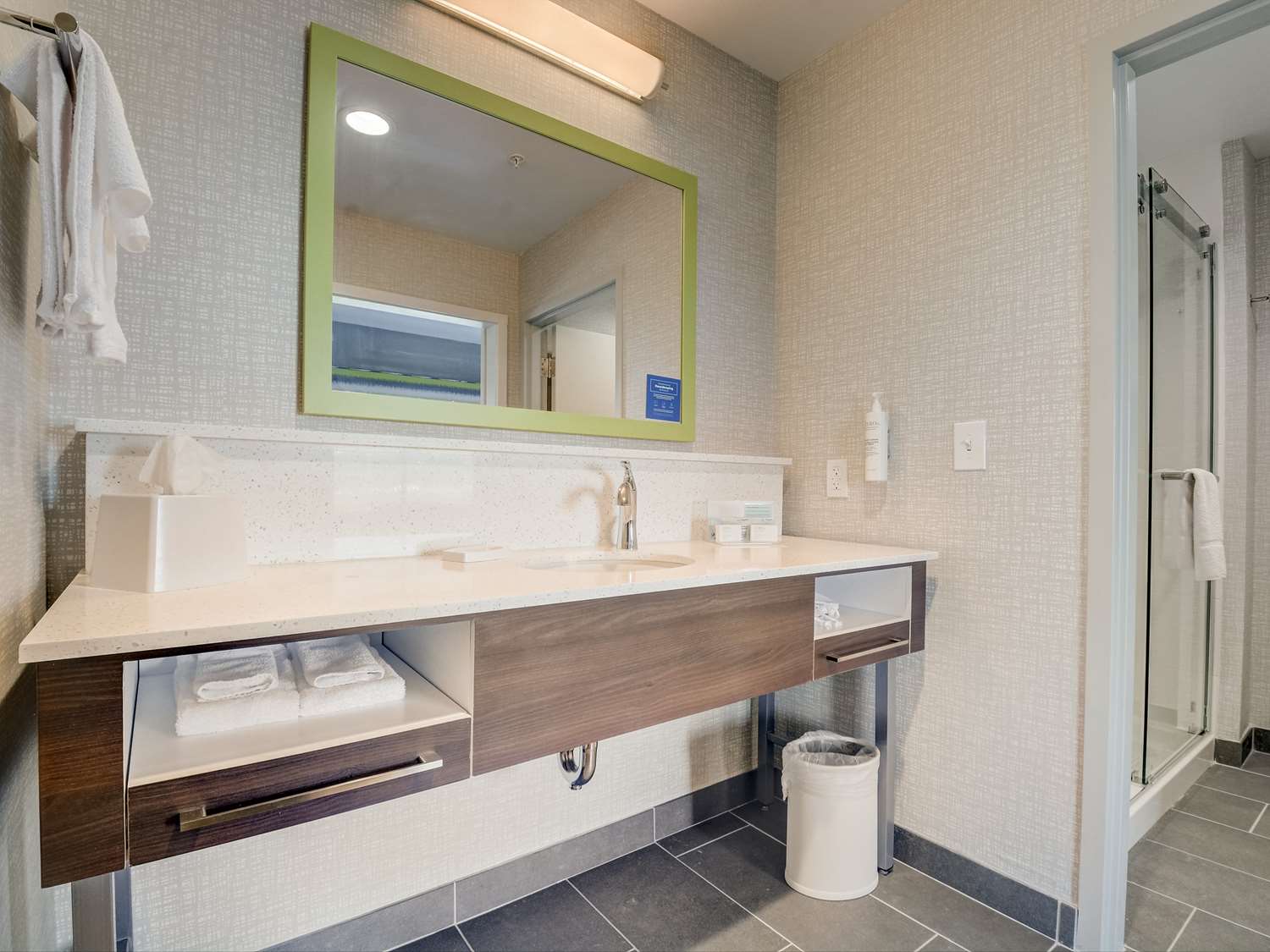 hampton inn and suites williamstown ark encounter ky
