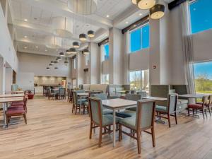 Hampton Inn & Suites Williamstown Ark Encounter, Ky,,3 star