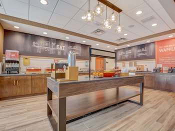 hampton inn and suites williamstown ark encounter ky