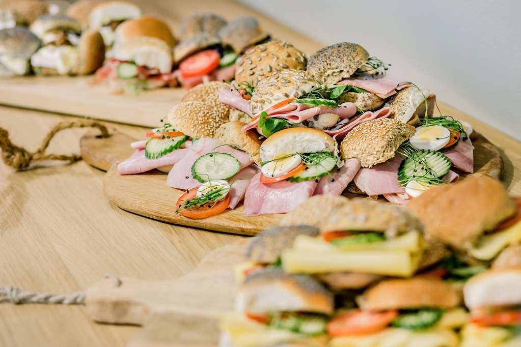 golden tulip hotel central