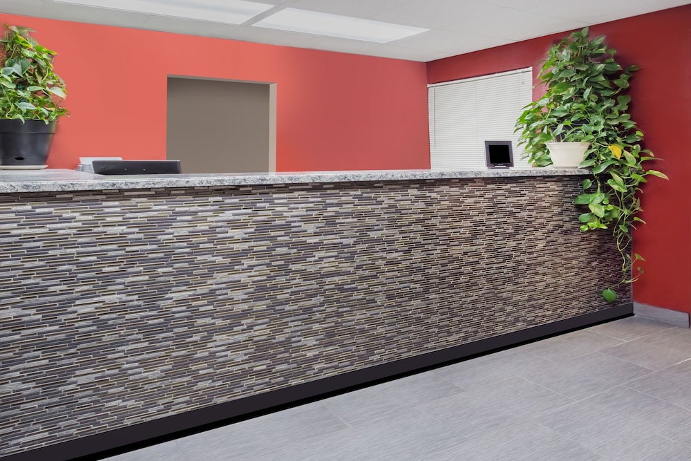 super 8 by wyndham logansport