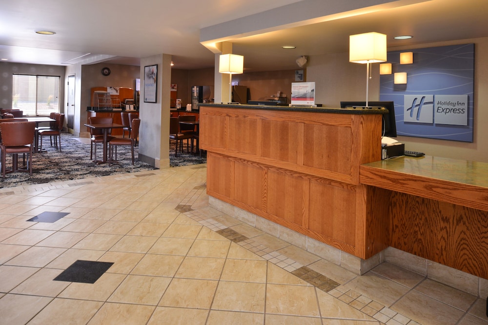holiday inn express la junta by ihg