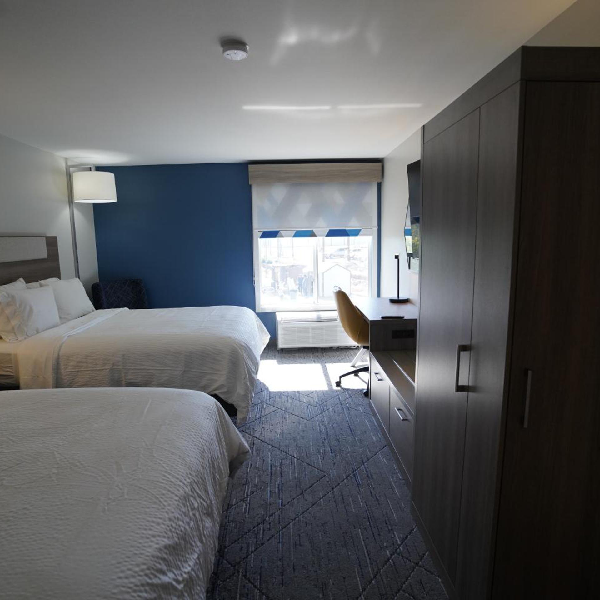 holiday inn express la junta by ihg