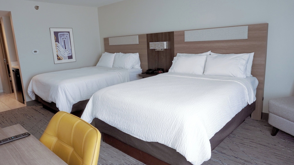 holiday inn express la junta by ihg