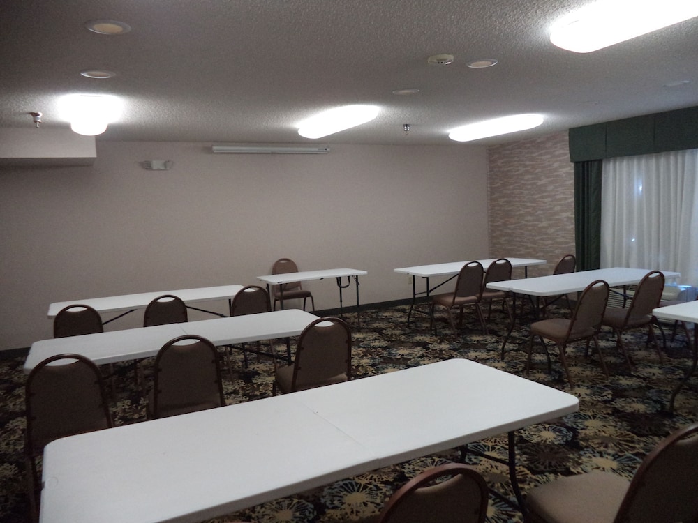 holiday inn express la junta by ihg