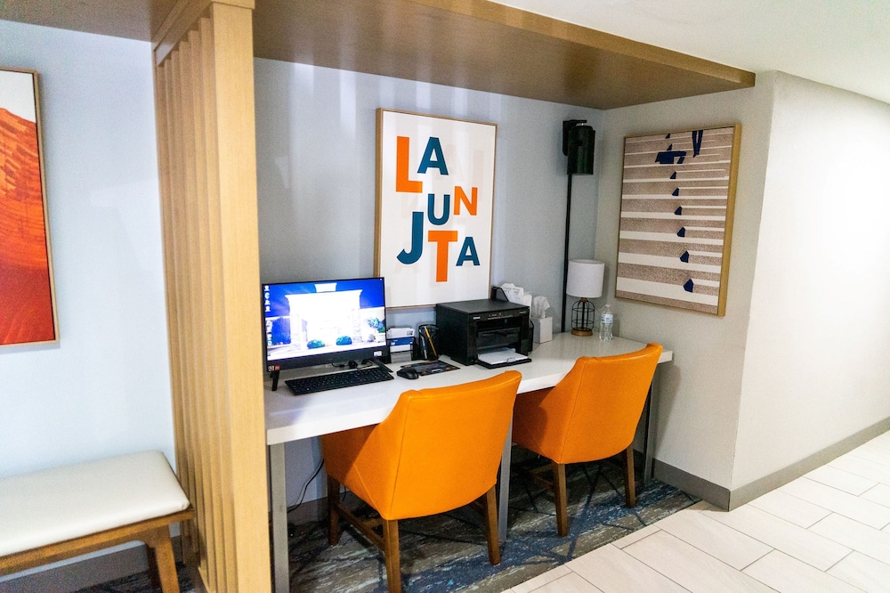 holiday inn express la junta by ihg