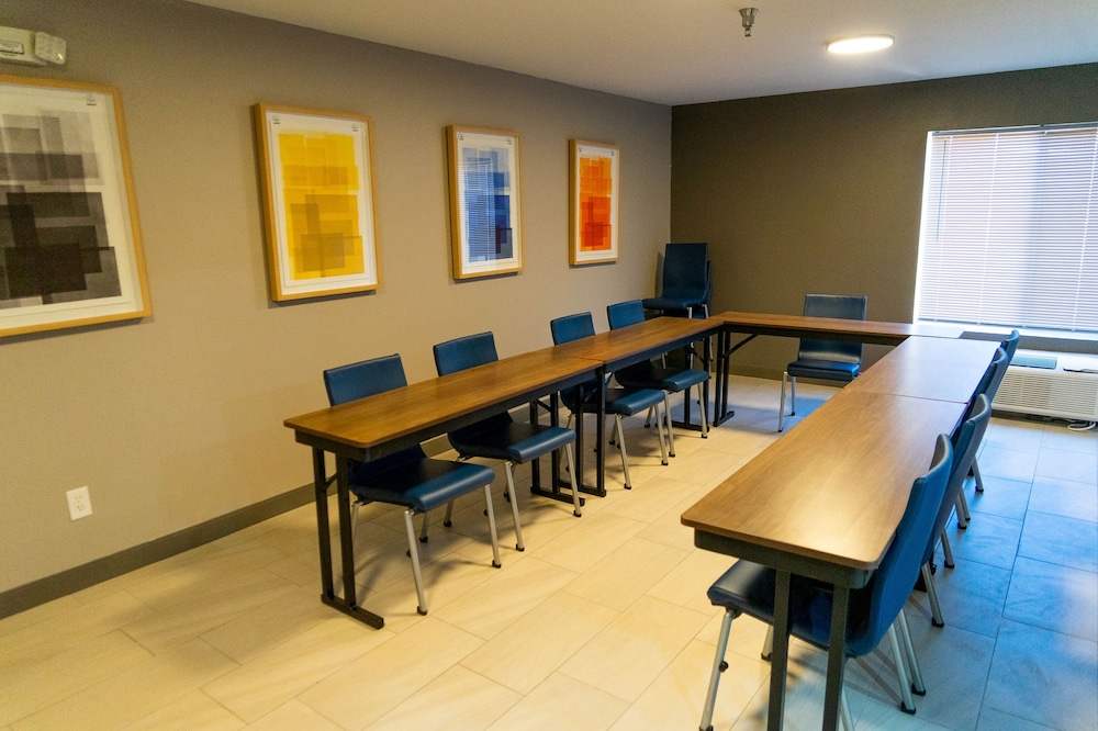 holiday inn express la junta by ihg