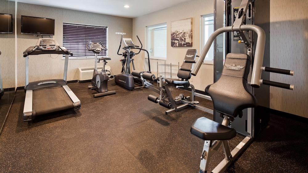 best western crown inn and suites