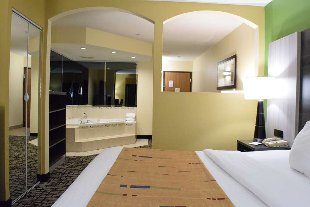 best western crown inn and suites