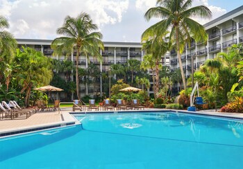 doubletree by hilton palm beach gardens