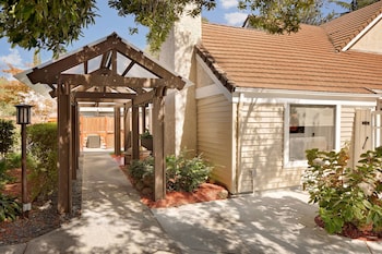 Residence Inn San Jose Campbell,San Jose>>Campbell,3 star