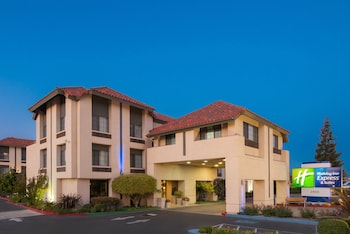 holiday inn express and suites santa clara silicon valley by ihg