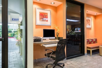 holiday inn express and suites santa clara silicon valley by ihg