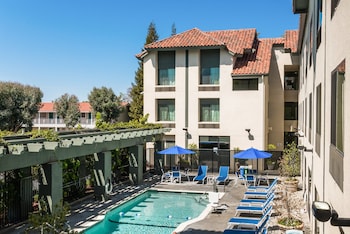 holiday inn express and suites santa clara silicon valley by ihg