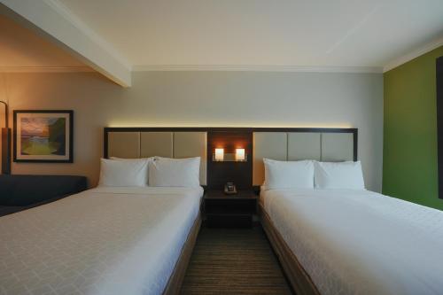 holiday inn express and suites santa clara silicon valley by ihg