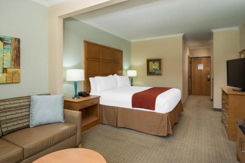holiday inn express and suites santa clara silicon valley by ihg