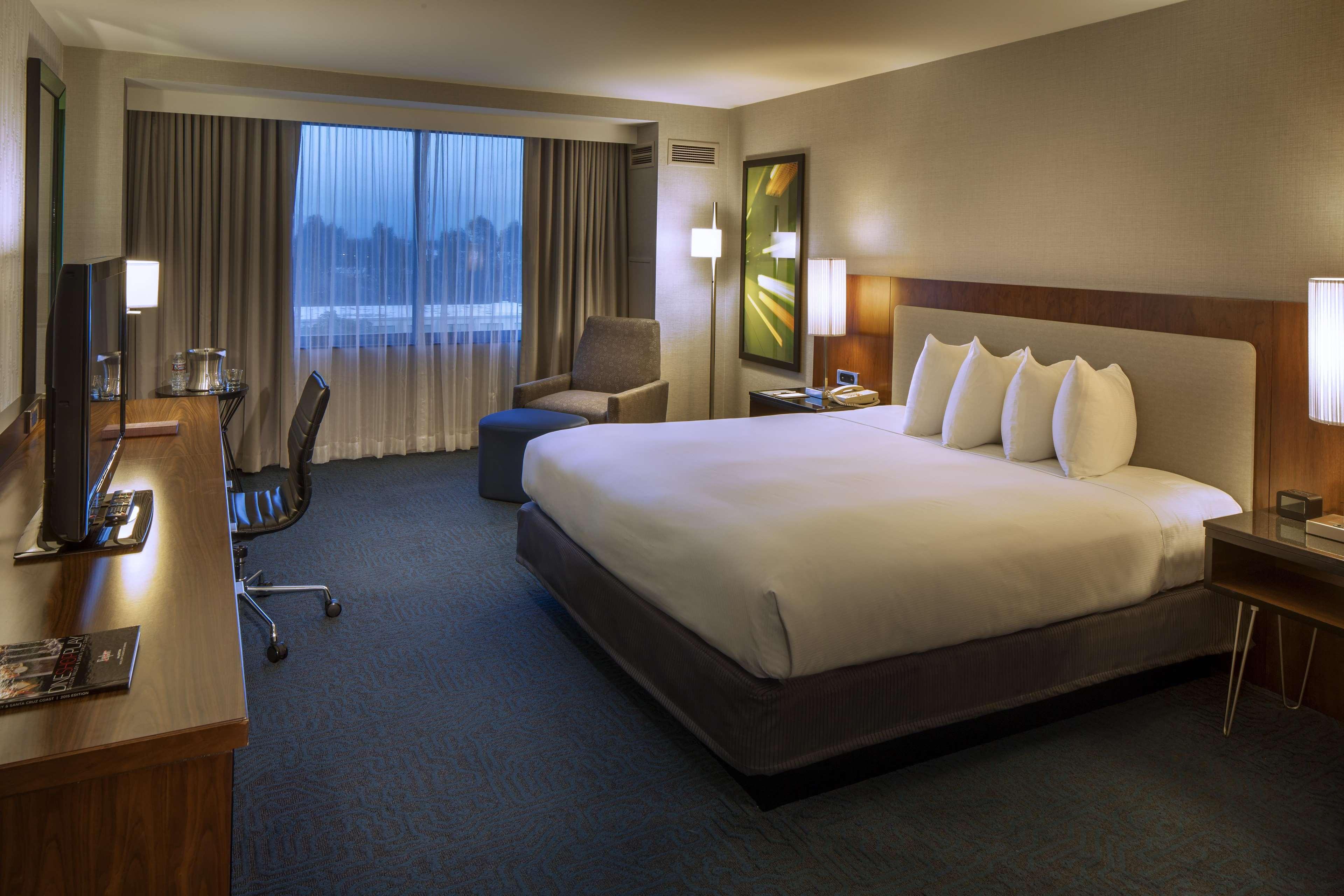 doubletree by hilton newark fremont