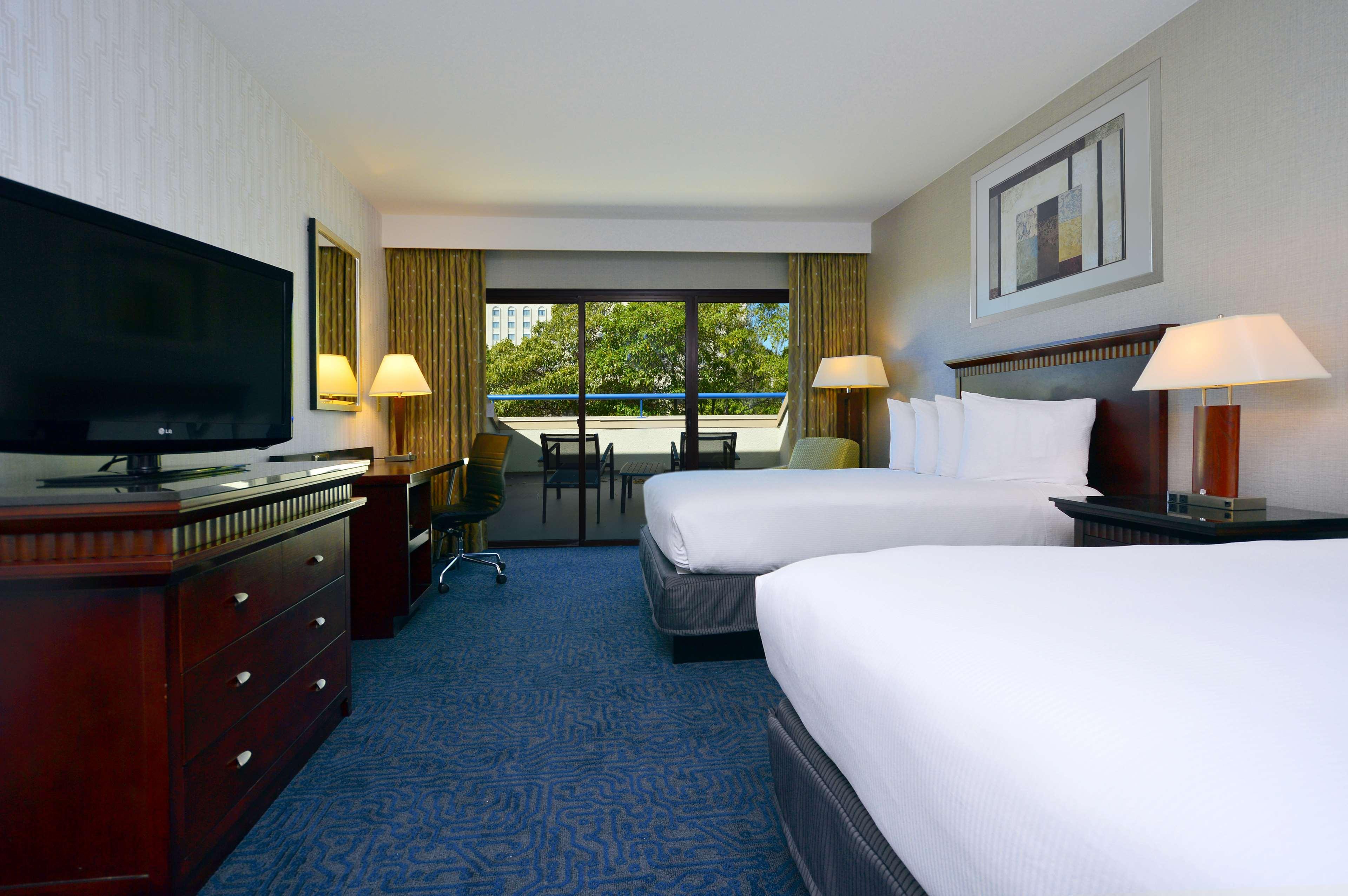 doubletree by hilton newark fremont
