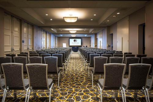 doubletree by hilton newark fremont