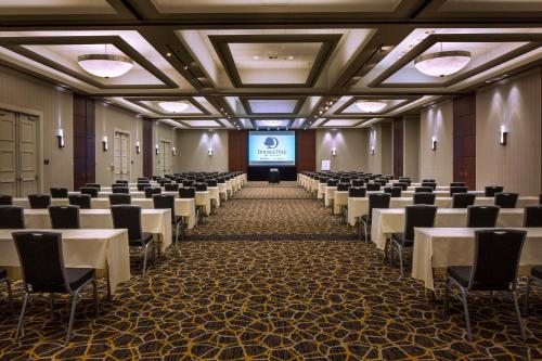 doubletree by hilton newark fremont