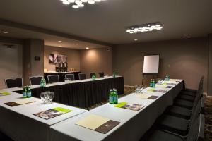 doubletree by hilton newark fremont