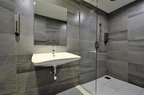 artisan eco hotel