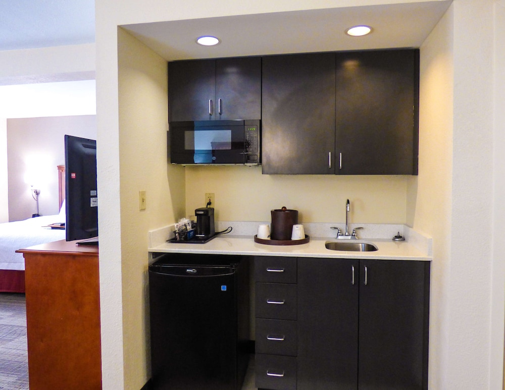hampton inn charleston southridge