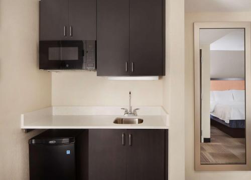 hampton inn charleston southridge