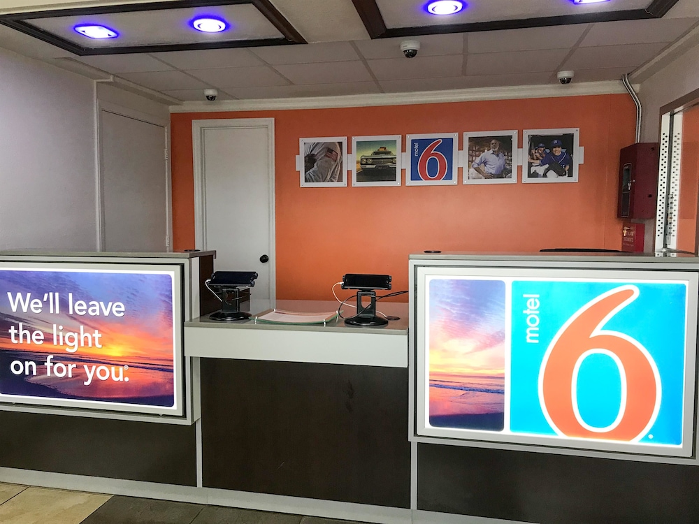 Motel 6 Anniston, Al,,2 star