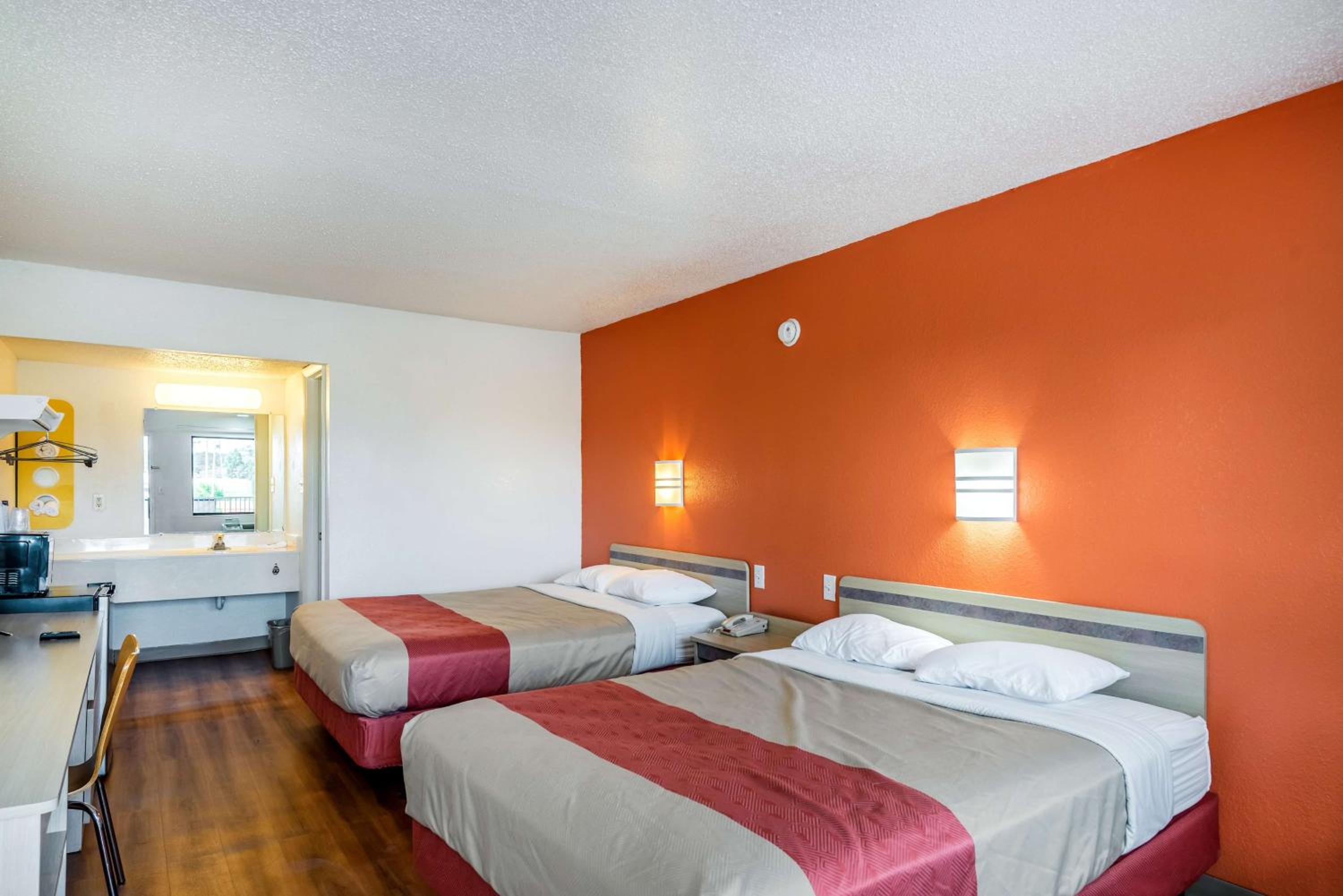 motel 6 anniston al