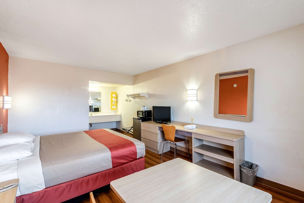 motel 6 anniston al