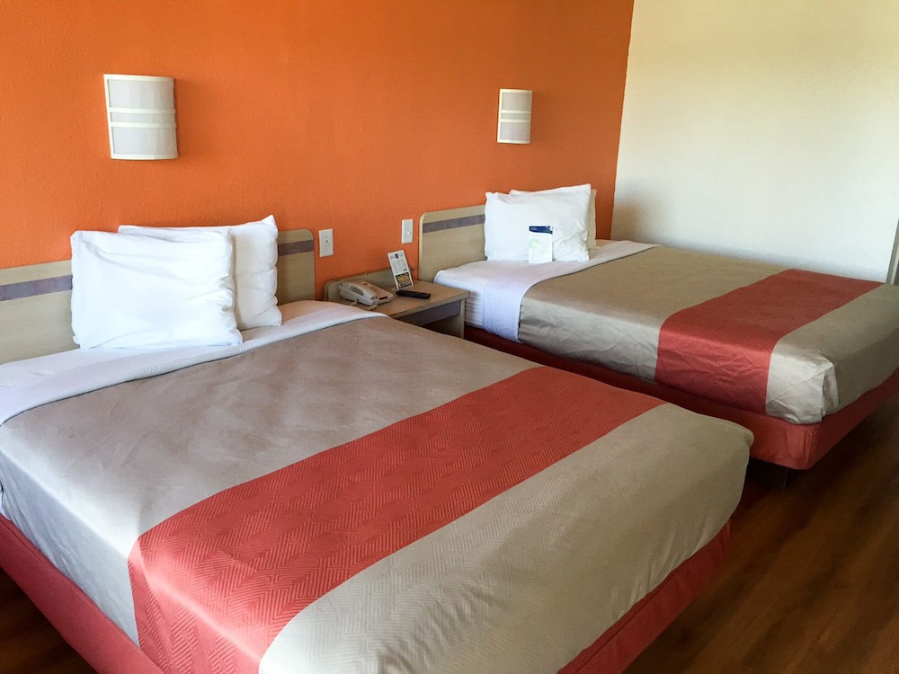 motel 6 anniston al