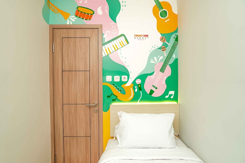 front one budget bekasi