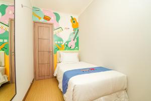 front one budget bekasi