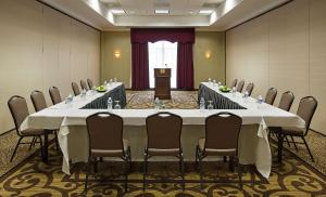 doubletree by hilton charlotte airport