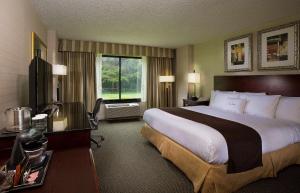 doubletree by hilton charlotte airport