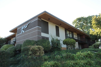 Kellogg West Conference Center And Hotel,Diamond Bar>>Covina,2 star