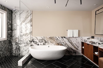 Four Seasons Resort Scottsdale At Troon North,Golden Eagle Estates>>Scottsdale,5 star