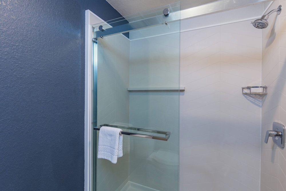 fairfield inn and suites by marriott tampa north