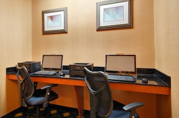 fairfield inn and suites by marriott tampa north