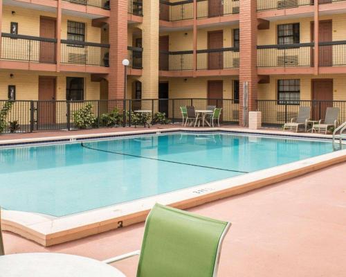 rodeway inn near ybor city casino