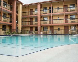 rodeway inn near ybor city casino